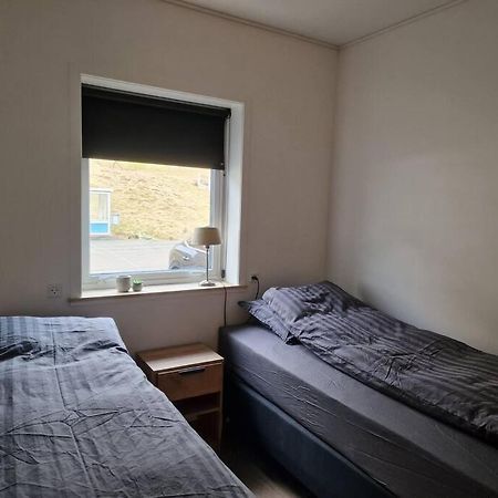 דירות Oyndarfjordur New Flat With Hot Tub - No3 מראה חיצוני תמונה